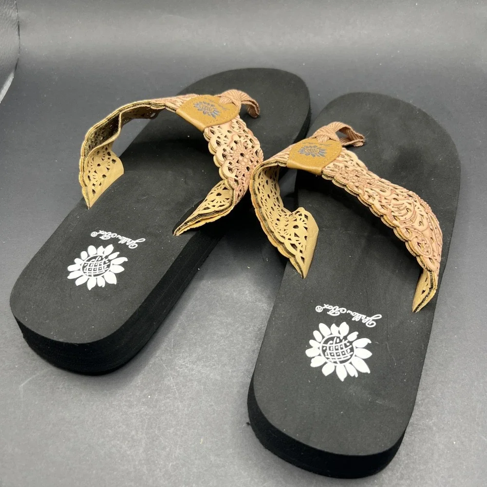 Yellow Box Women's Wally Tan Flip Flop Sandal Size 7 - Picture 6 of 7